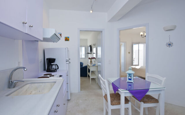 Blue Dolphin Antiparos Villas and Suites