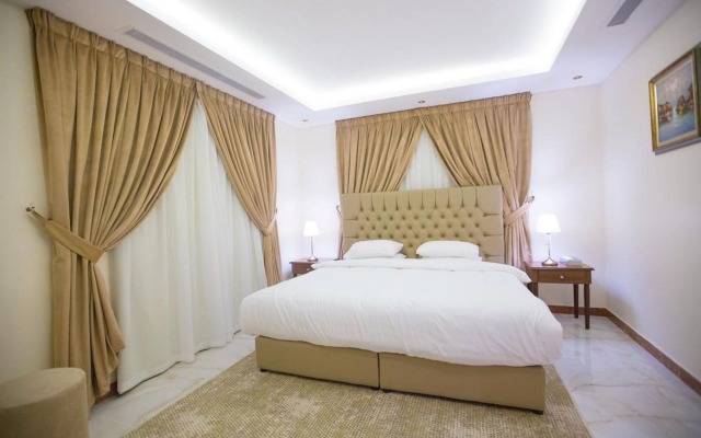 Al Fouz Luxury Hotel Suites