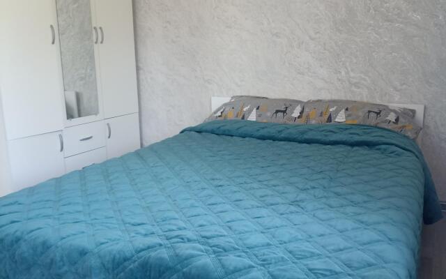 Апартаменты на улице Титова 2