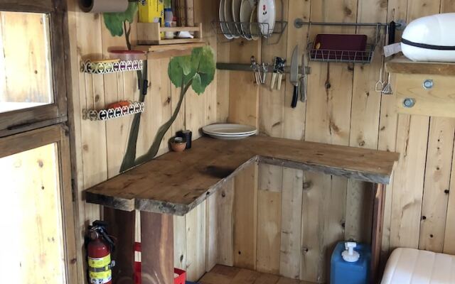 Chimo Refuges Treehouse Resort