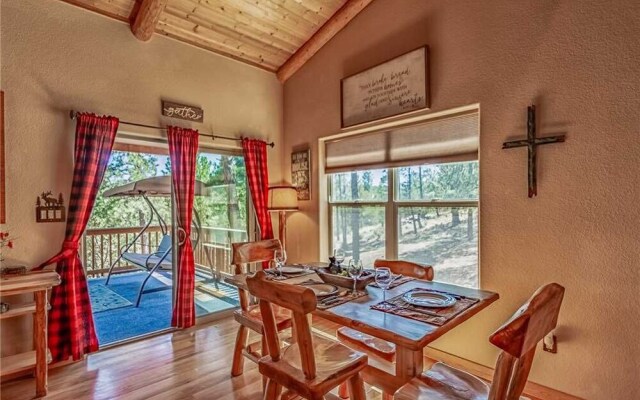 Cozy Knotty and Nice - Four Bedroom Cabin