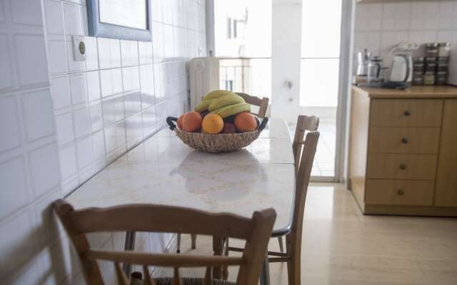 Athens Deluxe Apartment near Acropolis