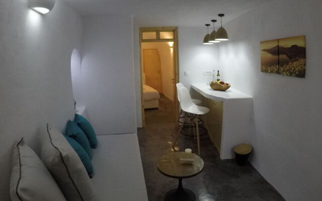 Akron Cliff Suite