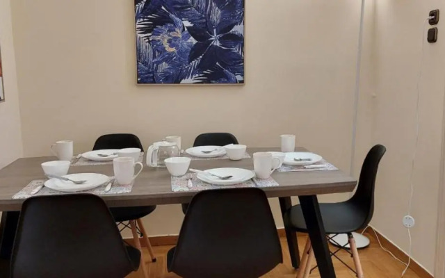 Lobelia Athens Centre -5 Bd, 2.5 Bath