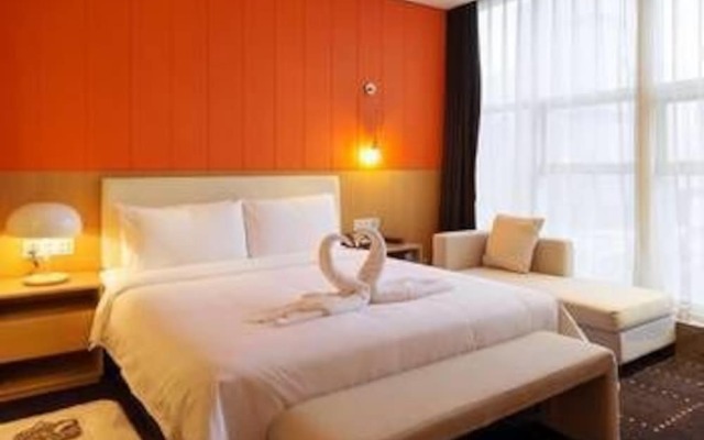 Aishang Hotel (Zhengzhou Zhengdong New District High-speed Railway Station)