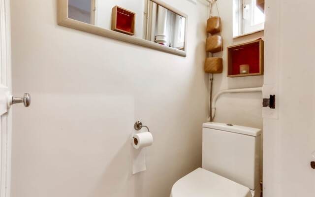 West London 3 bed Home Next to the River!