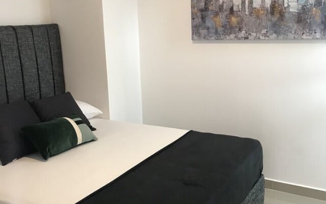 Gran Apartamento con Vista a la Ciudad Amurallada