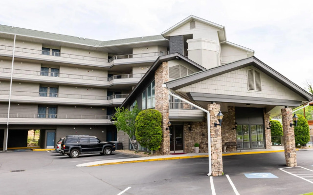Twin Mountain Inn & Suites