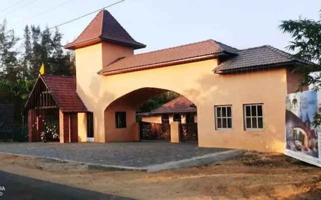 The Pench International
