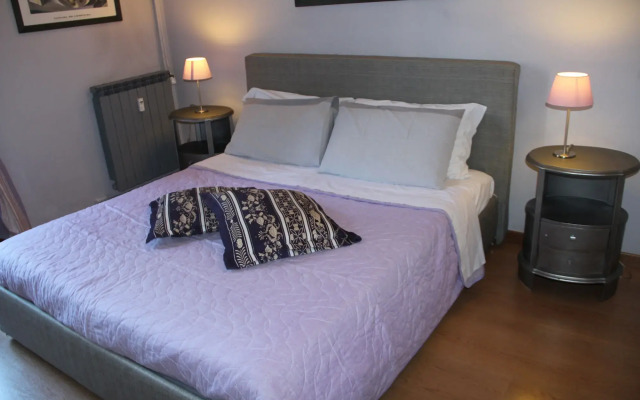 Duca's Guest House