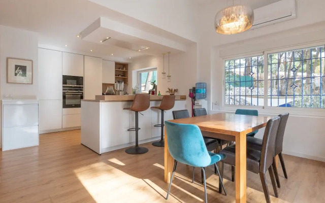 Axarqu a in Malaga With 2 Bedrooms and 1 Bathrooms
