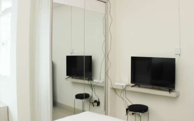 Elegant And Comfy Studio At Grand Kamala Lagoon Apartment