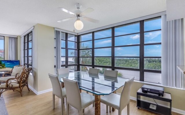 Front Unit Facing Beach With Wraparound Balcony