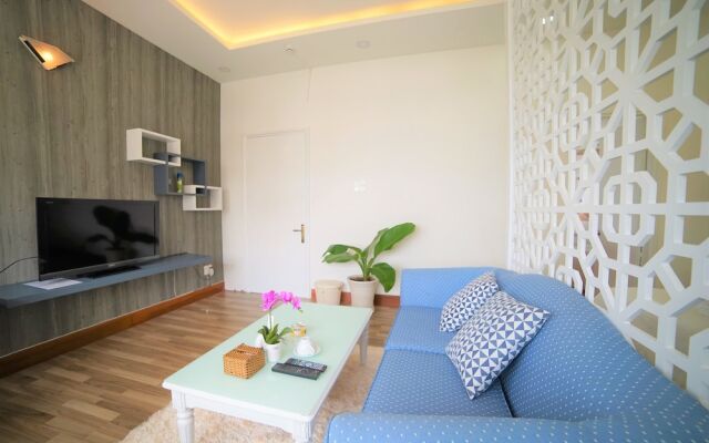 HoLo Garcerie Saigon Serviced HomeStay