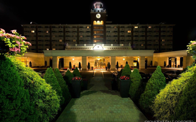 The Garden City Hotel