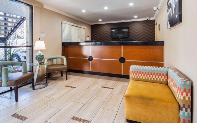 Best Western Courtesy Inn Hotel - Anaheim Resort at the Park