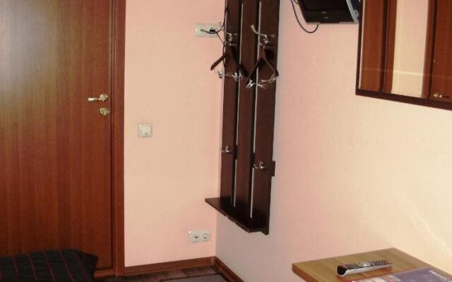 Black Belt Hotel (Hostel)