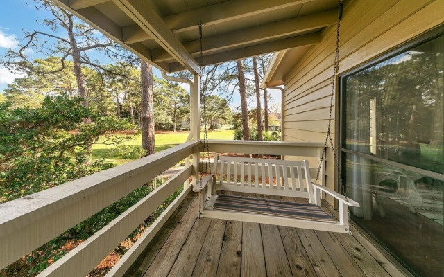 Golf Course 93d 3 Bedroom Condo by Redawning