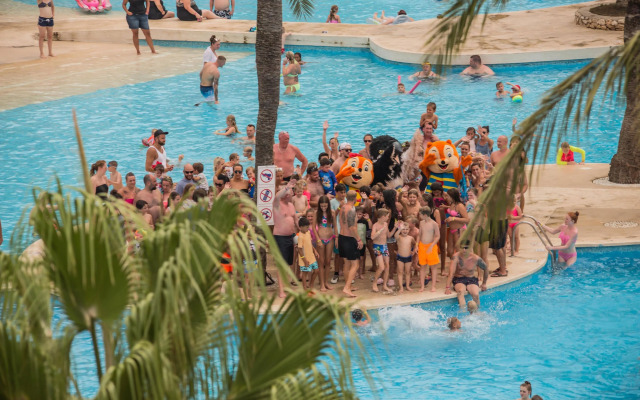 Hotel Club Cala Romani