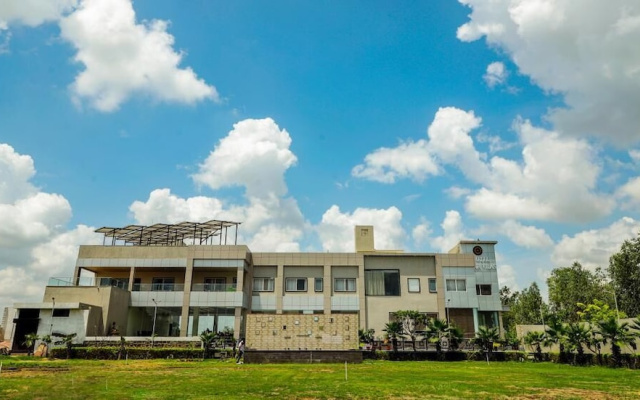 Amarvilas Hotel & Resort