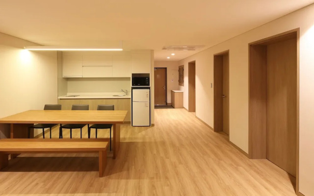 Dukgu Oncheon Resort Condo