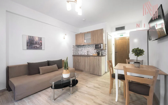 Azur Residences, Nilie Hospitality MGMT