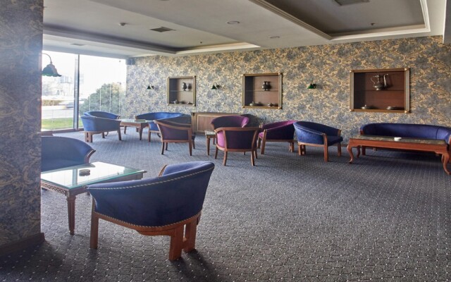 Grand Mir Hotel