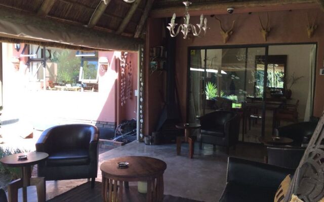 Sitatunga Guest Lodge & Transfers