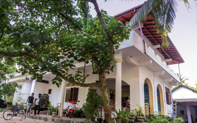 Hotel Happy Night & Restaurant