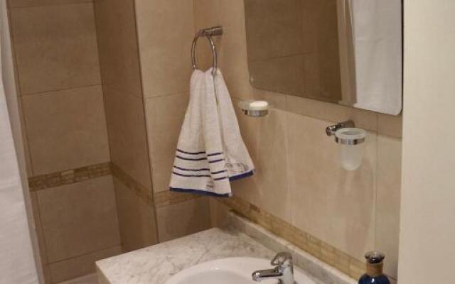Modern Studio with private Balcony in San Telmo