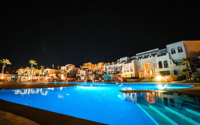 Azzurra Sahl Hasheesh