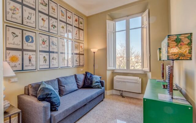 RSH Trastevere Bright Enchanting Apartment