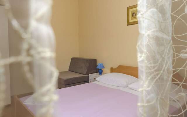 Rooms Summer Chill