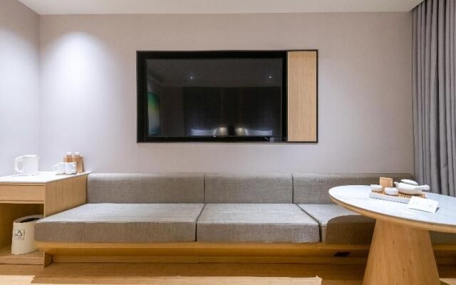 Ji Hotel (Shanghai Orient Yide City)