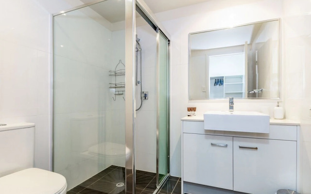 First Floor, Air Conditioned, Free Wi-fi!