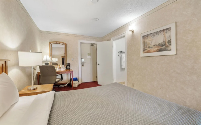 Royal Inn and Suites at Guelph