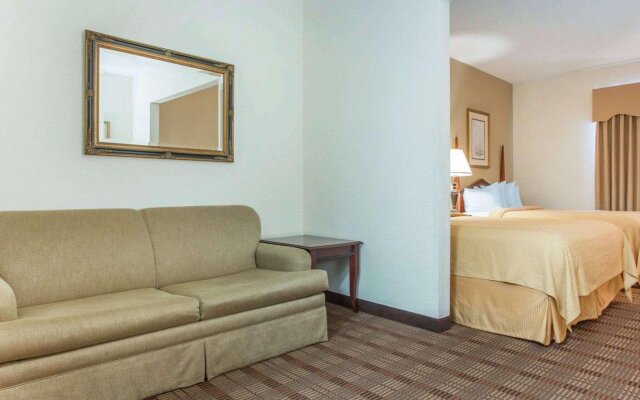 Comfort Inn & Suites Patriots Point