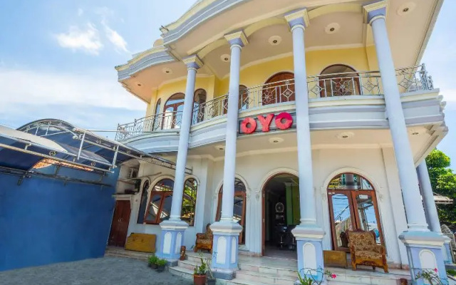 Senaz Guesthouse