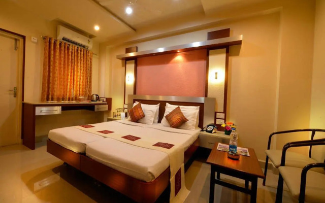 Hotel Navaratna