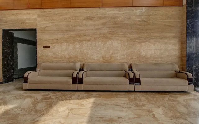 Pbs Grand by OYO Rooms