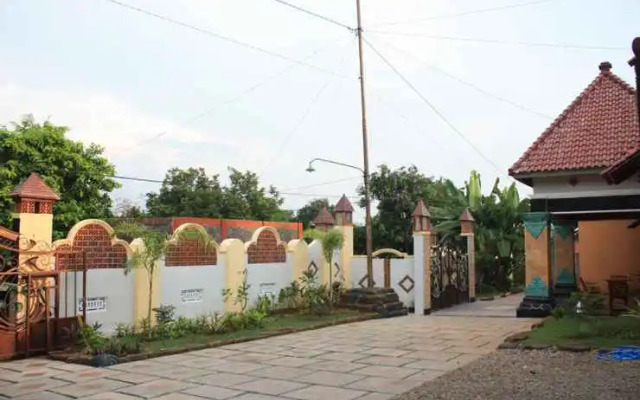 Puri Saripan Bed & Breakfast