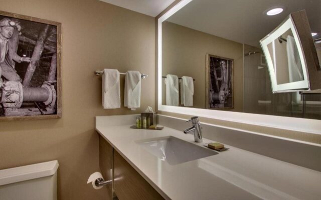 DoubleTree by Hilton Mt. Vernon