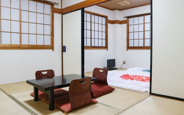 OYO Manzo Ryokan