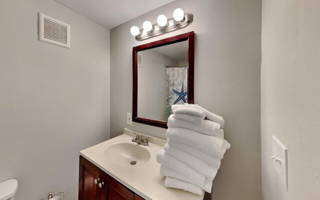 Commodore's Landing #214 - Stay Salty