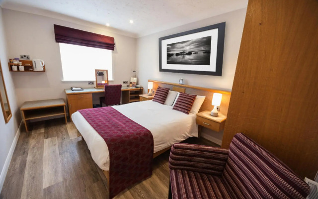 Crown Lodge Hotel