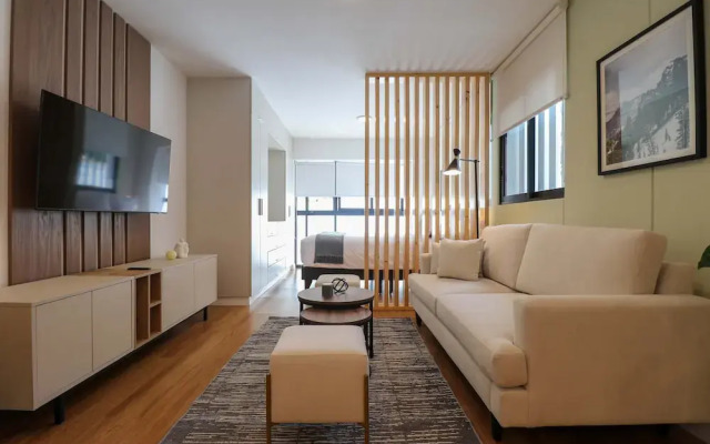 w Awesome 1BR w Great Deco in San Isidro