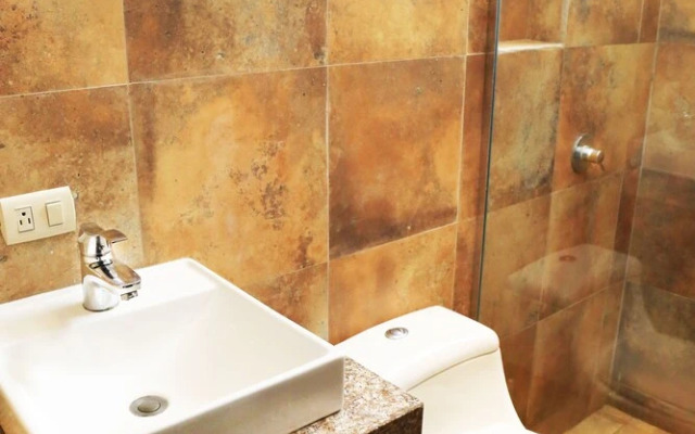 Mauna Suites and Hostal