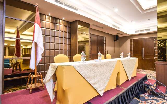 Golden Tulip Essential Tangerang