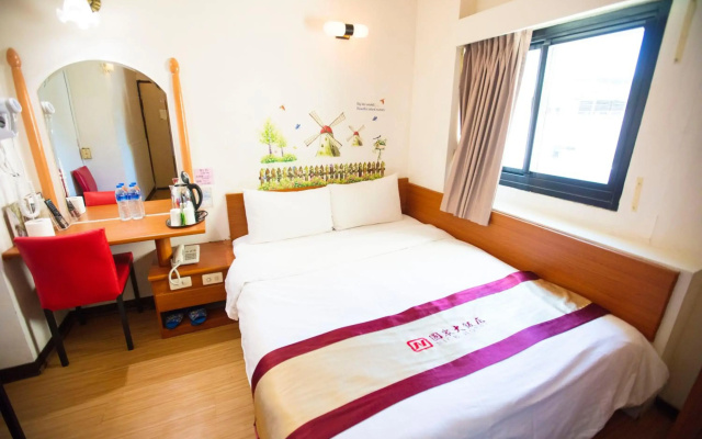 Li Qing Hotel