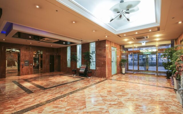 Themepark Tourist Hotel